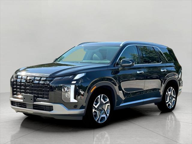 2025 Hyundai PALISADE Vehicle Photo in Green Bay, WI 54304