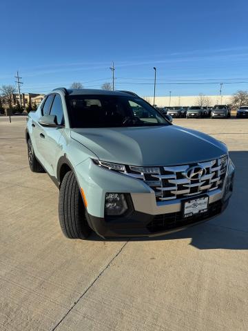 2024 Hyundai SANTA CRUZ Vehicle Photo in Peoria, IL 61615