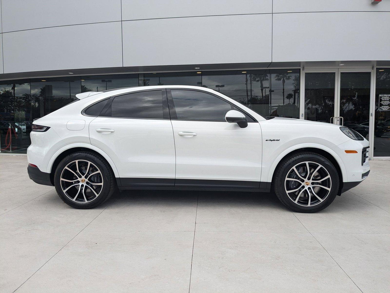 2024 Porsche Cayenne Vehicle Photo in Maitland, FL 32751