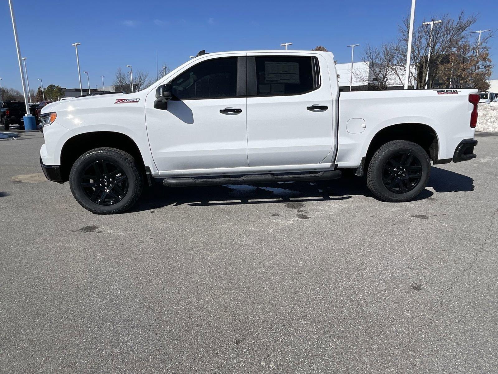 2025 Chevrolet Silverado 1500 Vehicle Photo in BENTONVILLE, AR 72712-4322