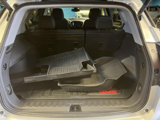 2022 GMC Terrain Vehicle Photo in Roslyn, NY 11576