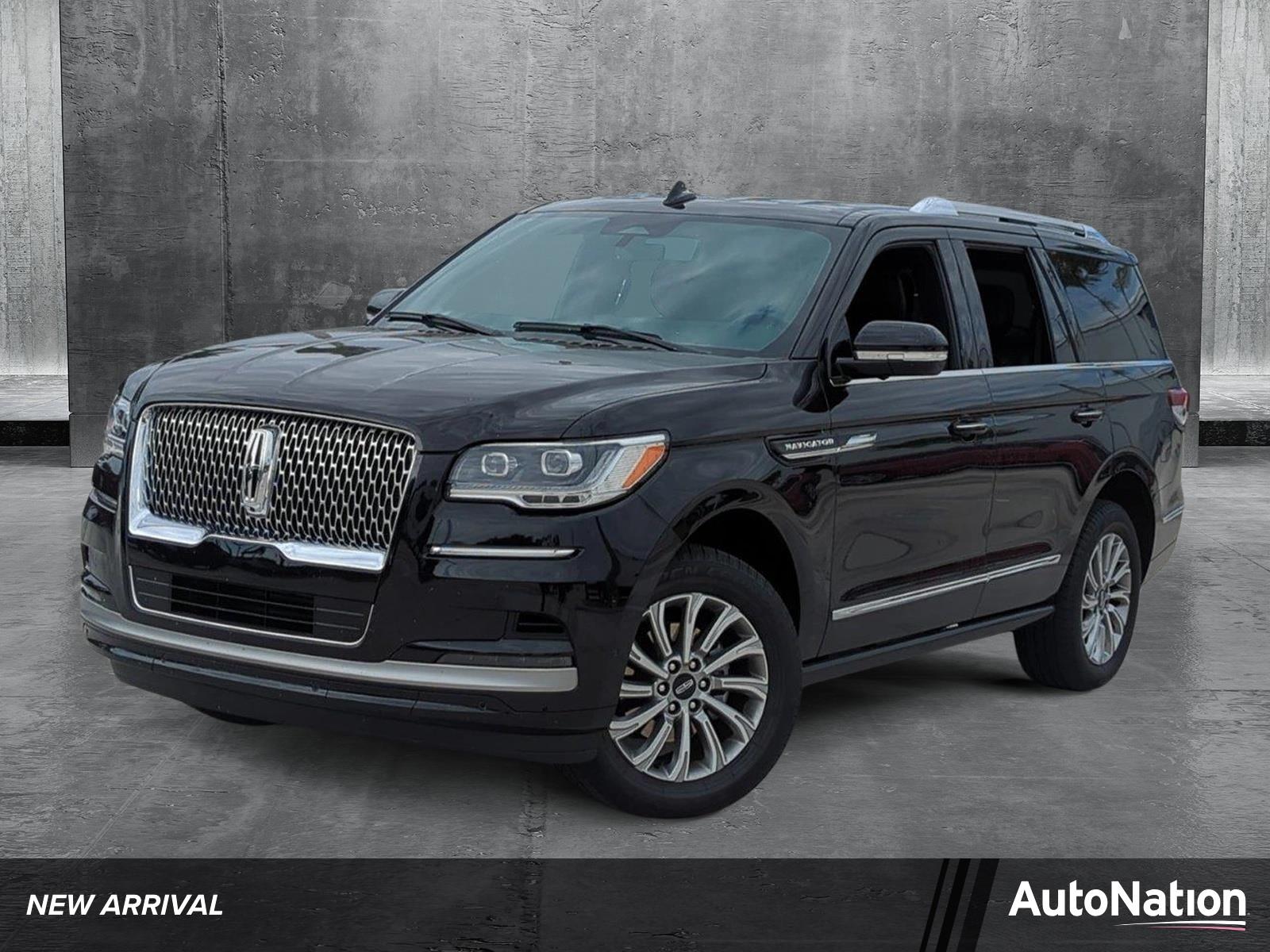 2024 Lincoln Navigator Vehicle Photo in Pembroke Pines, FL 33027