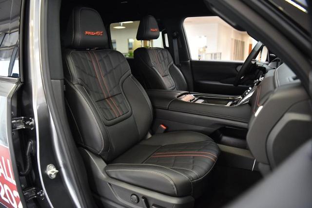 2025 Nissan Armada Vehicle Photo in Ballwin, MO 63011