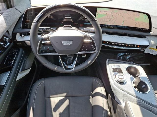 2025 Cadillac OPTIQ Vehicle Photo in ALLENTOWN, PA 18103-7399