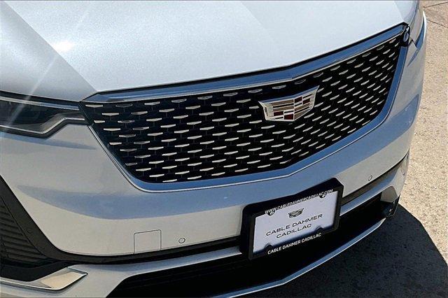 2024 Cadillac XT6 Vehicle Photo in TOPEKA, KS 66609-0000
