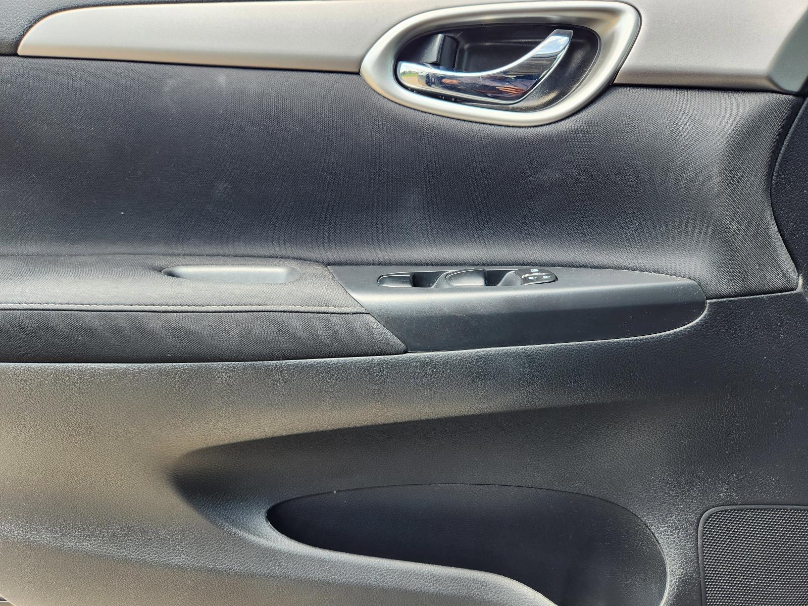 2015 Nissan Sentra Vehicle Photo in PLANO, TX 75024