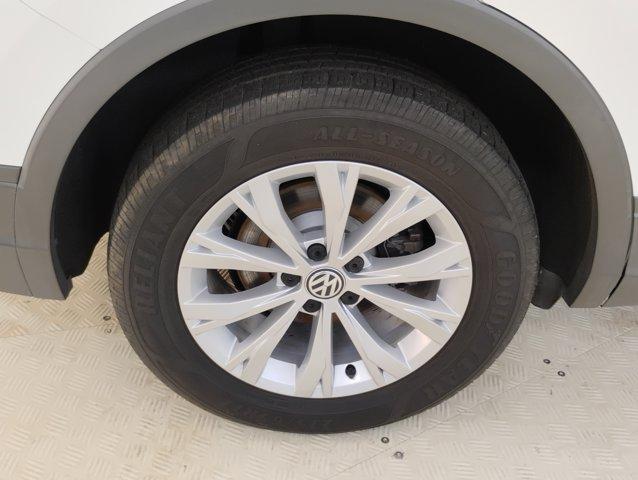 2020 Volkswagen Tiguan Vehicle Photo in PINEVILLE, NC 28134-8495