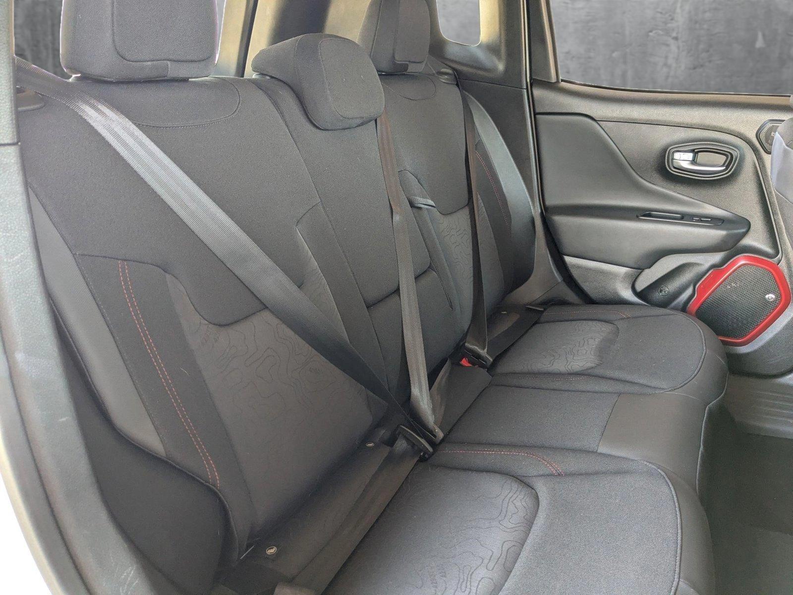 2019 Jeep Renegade Vehicle Photo in Valencia, CA 91355