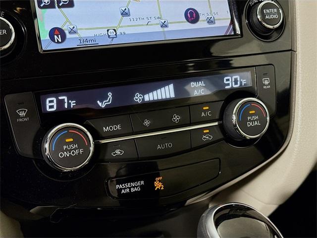 2017 Nissan Rogue Sport Vehicle Photo in Everett, WA 98204