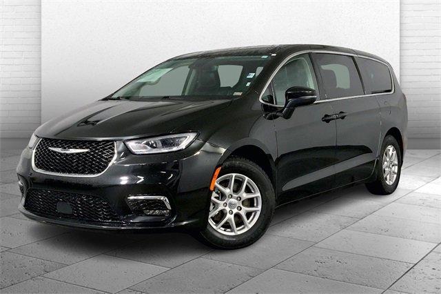 2023 Chrysler Pacifica Vehicle Photo in INDEPENDENCE, MO 64055-1314