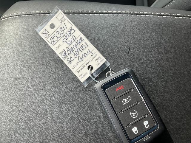 2025 Jeep Grand Cherokee Vehicle Photo in Kaukauna, WI 54130