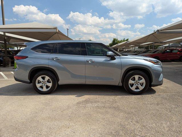2022 Toyota Highlander Vehicle Photo in San Antonio, TX 78230
