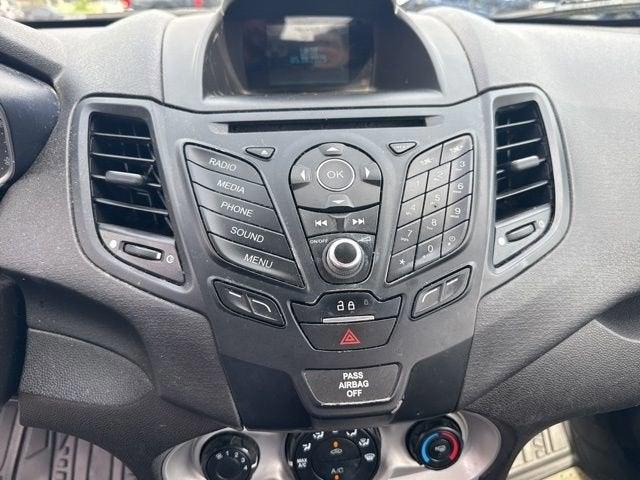 2015 Ford Fiesta Vehicle Photo in Gaffney, SC 29341