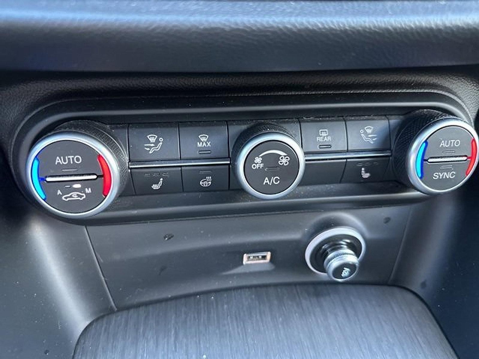 2022 Alfa Romeo Stelvio Vehicle Photo in Willow Grove, PA 19090