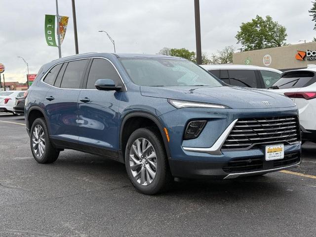 2025 Buick Enclave Vehicle Photo in COLUMBIA, MO 65203-3903
