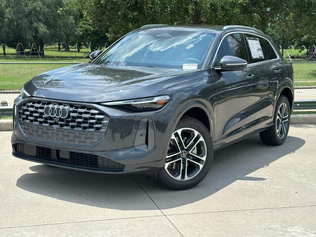 2025 Audi Q5 Vehicle Photo in HOUSTON, TX 77090