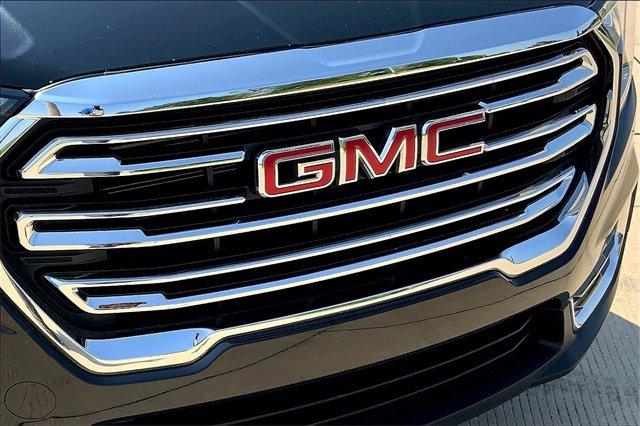 2024 GMC Terrain Vehicle Photo in TOPEKA, KS 66609-0000