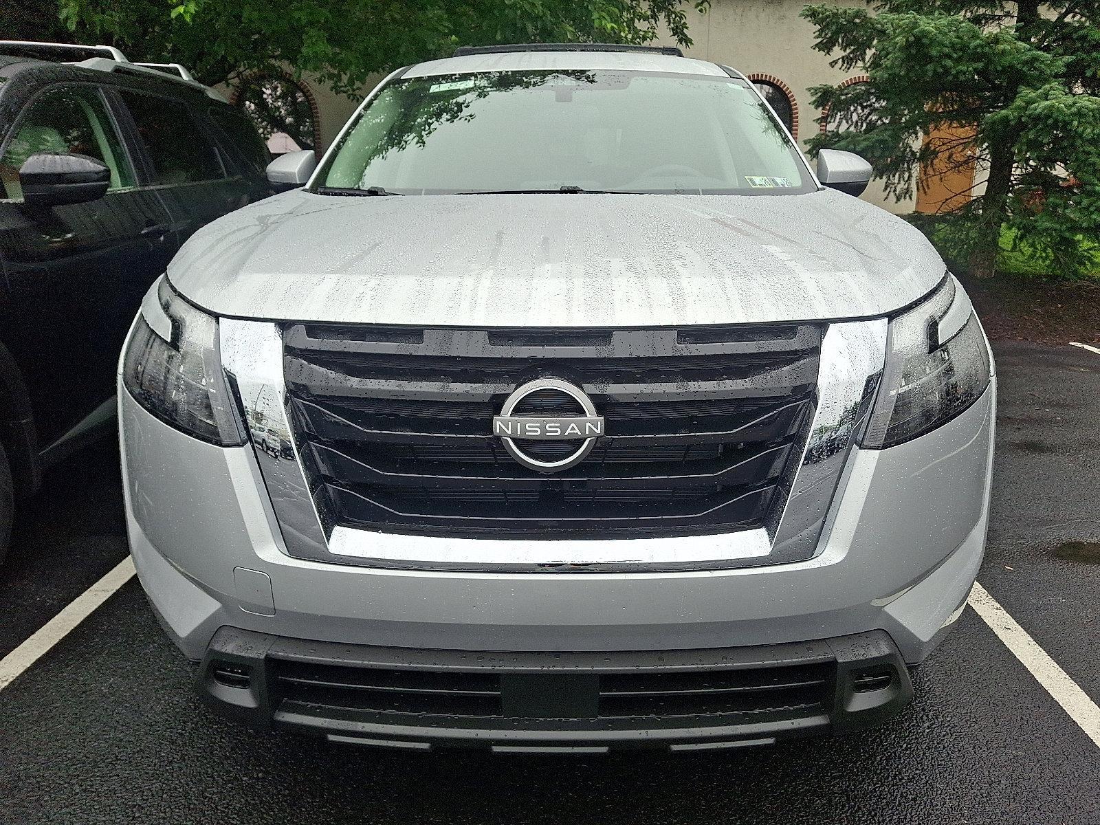 2025 Nissan Pathfinder Vehicle Photo in Harrisburg, PA 17111-1033