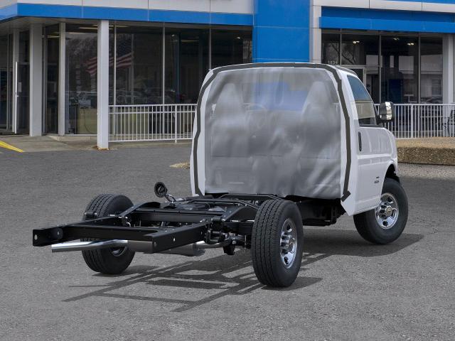 2025 Chevrolet Express Cutaway 3500 Vehicle Photo in INDEPENDENCE, MO 64055-1314