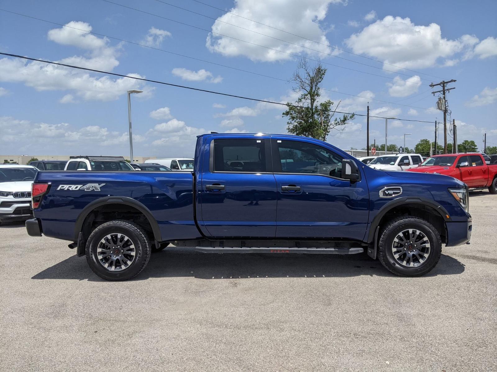 2024 Nissan Titan XD Vehicle Photo in Seguin, TX 78155