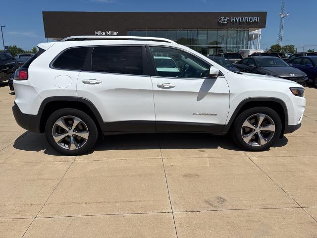 2019 Jeep Cherokee Vehicle Photo in Peoria, IL 61615