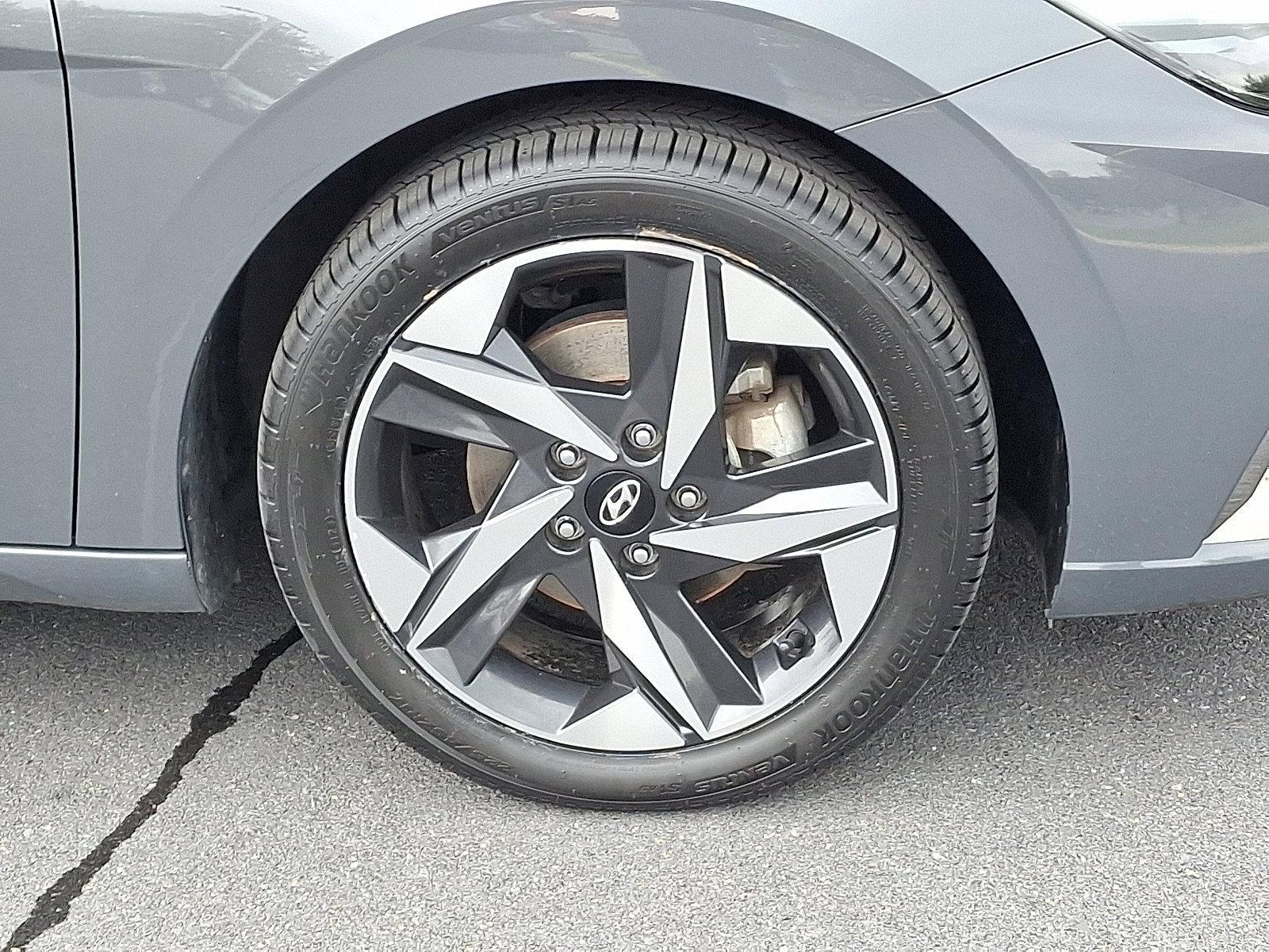 2023 Hyundai ELANTRA Vehicle Photo in Harrisburg, PA 17111
