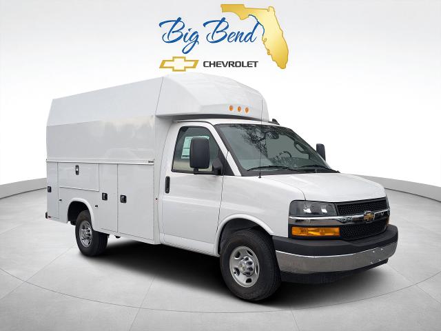 2025 Chevrolet Express Chassis 3500 Cutaway 139