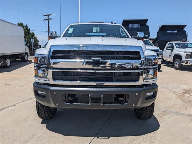 2024 Chevrolet Silverado Chassis Cab Vehicle Photo in ENGLEWOOD, CO 80113-6708