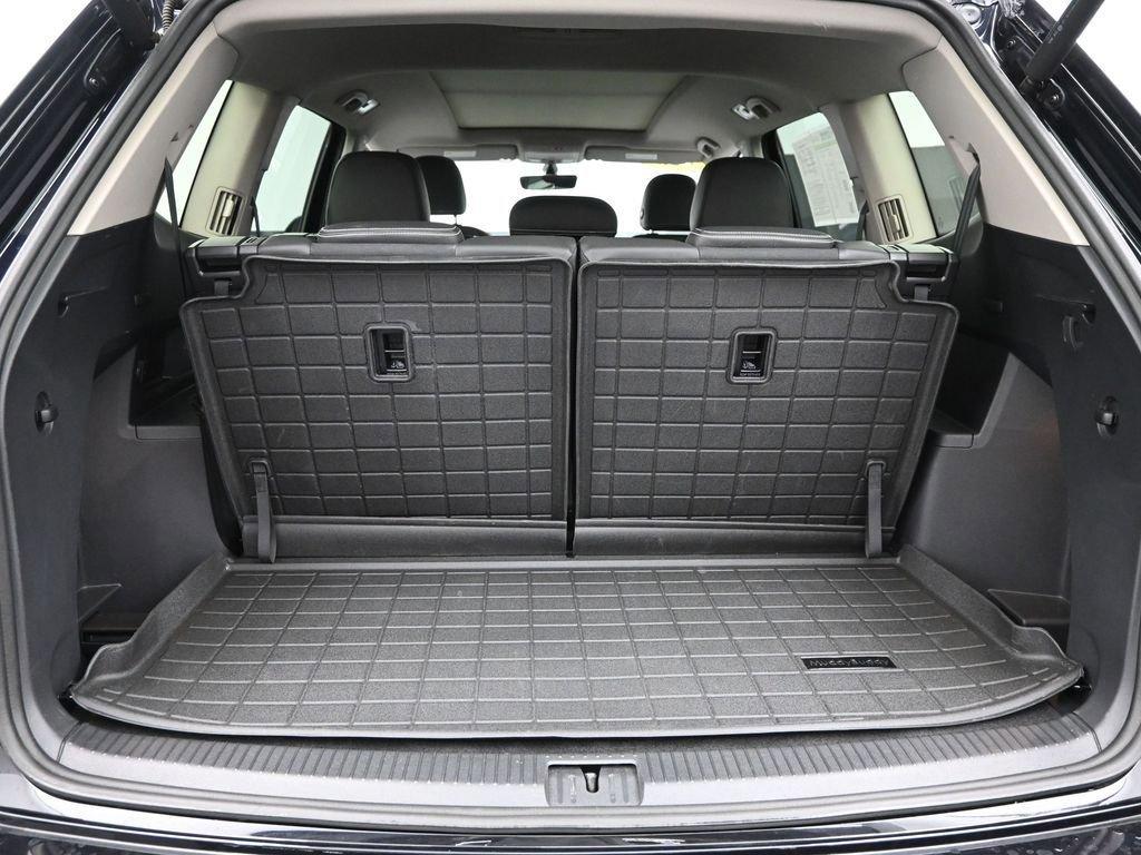 2023 Volkswagen Atlas Vehicle Photo in Marion, IA 52302