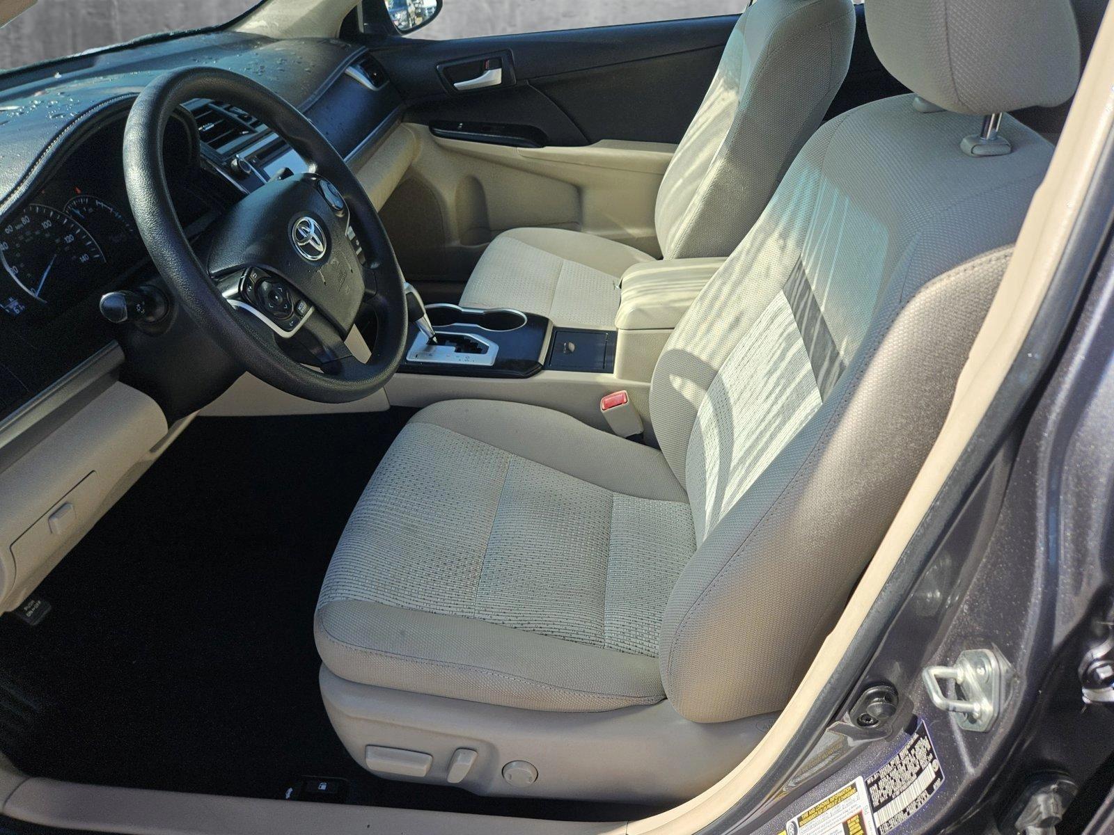 2014 Toyota Camry Vehicle Photo in NORTH RICHLAND HILLS, TX 76180-7199