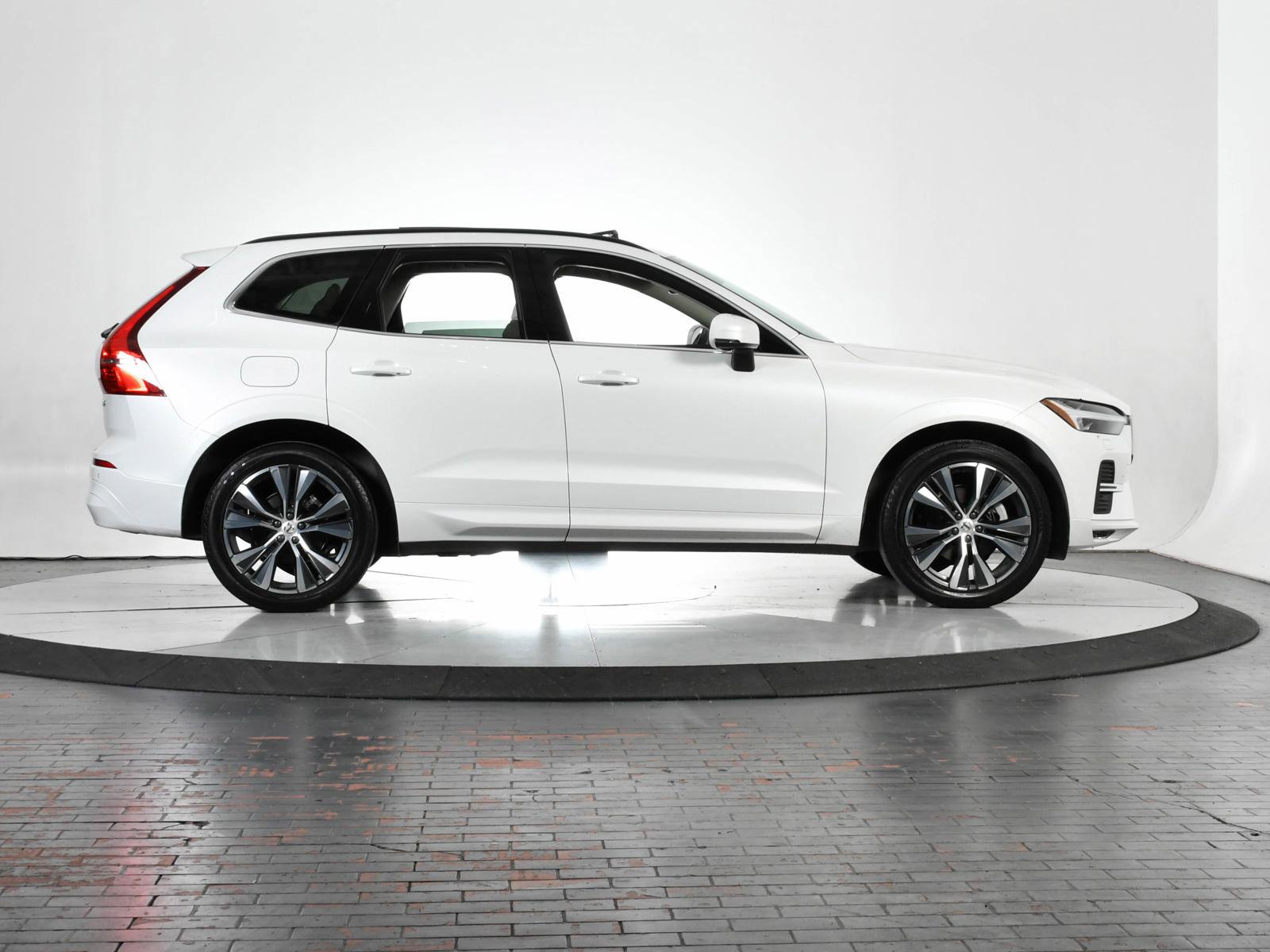 2022 Volvo XC60 Vehicle Photo in DALLAS, TX 75235