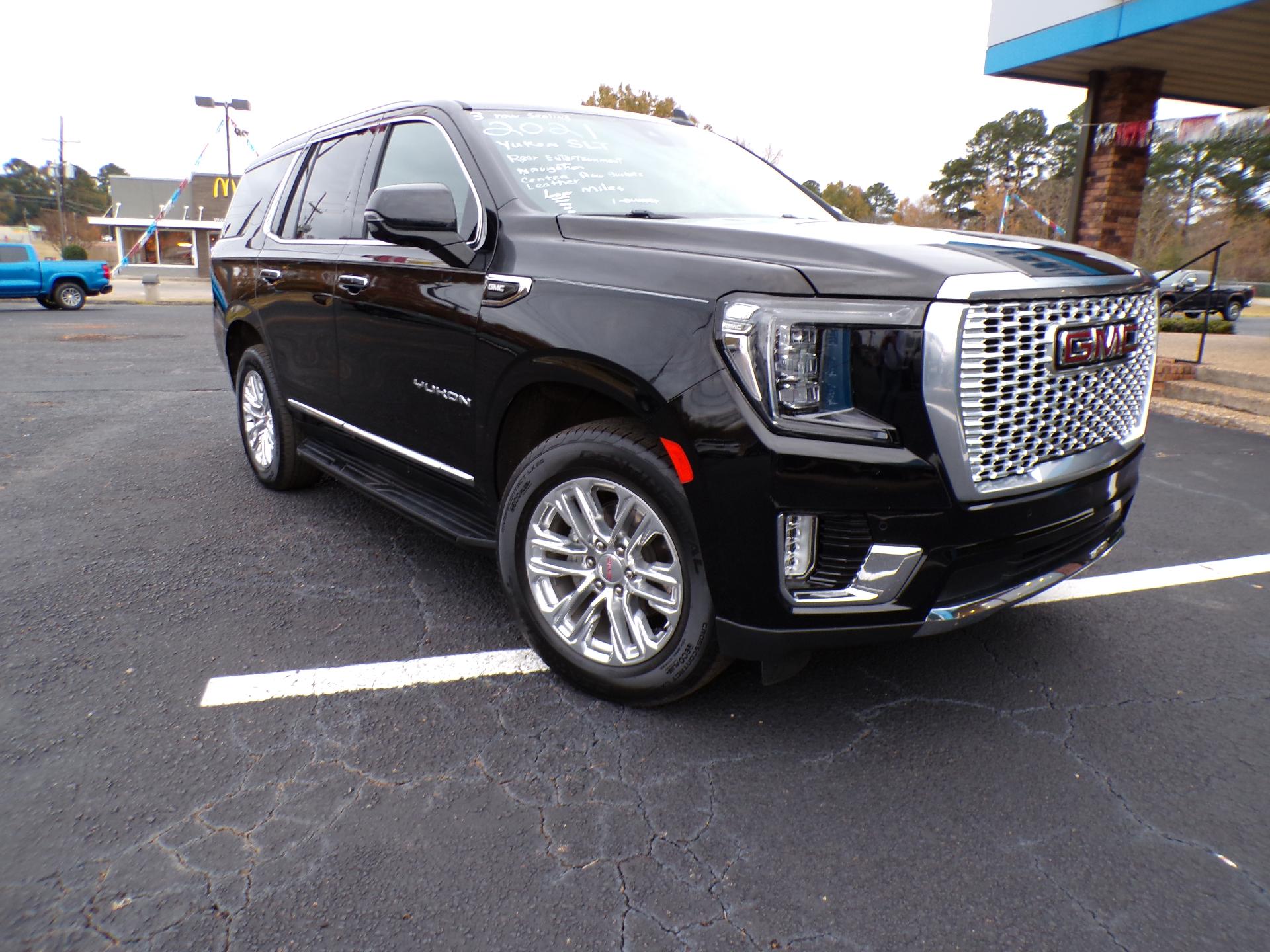 Used 2021 GMC Yukon SLT with VIN 1GKS1BKD5MR353051 for sale in Springhill, LA