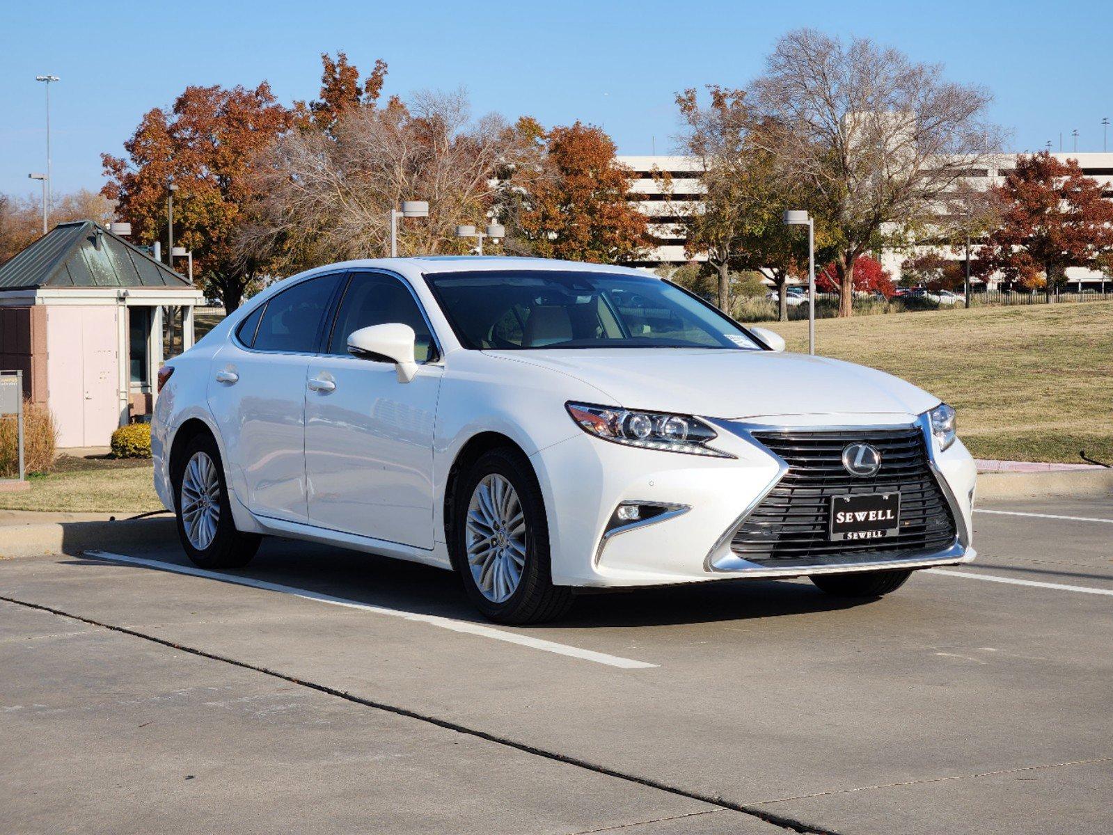 2017 Lexus ES 350 Vehicle Photo in PLANO, TX 75024