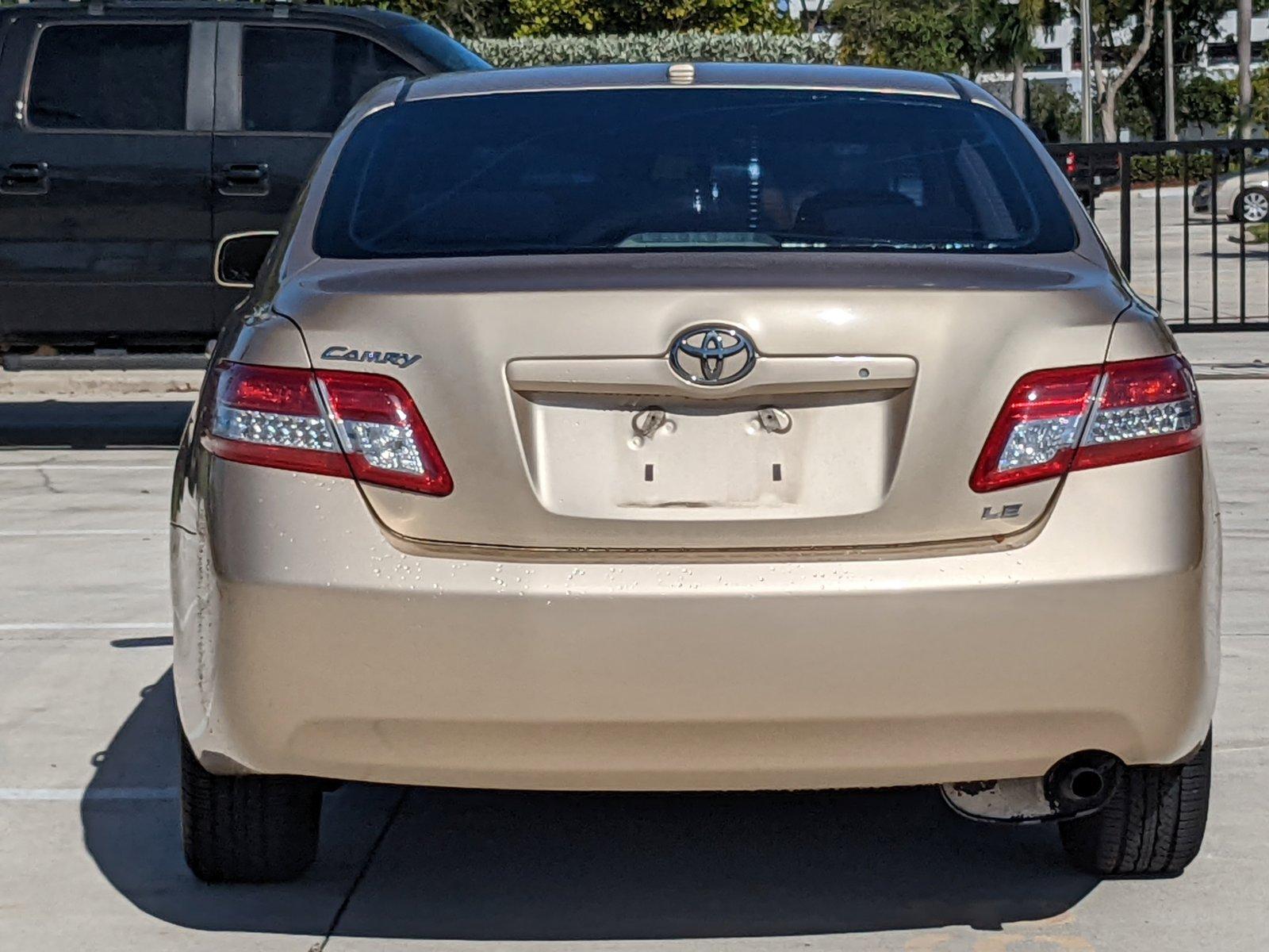 2011 Toyota Camry Vehicle Photo in Davie, FL 33331