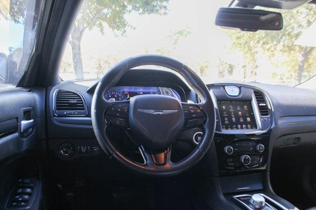 2015 Chrysler 300 Vehicle Photo in HOUSTON, TX 77090