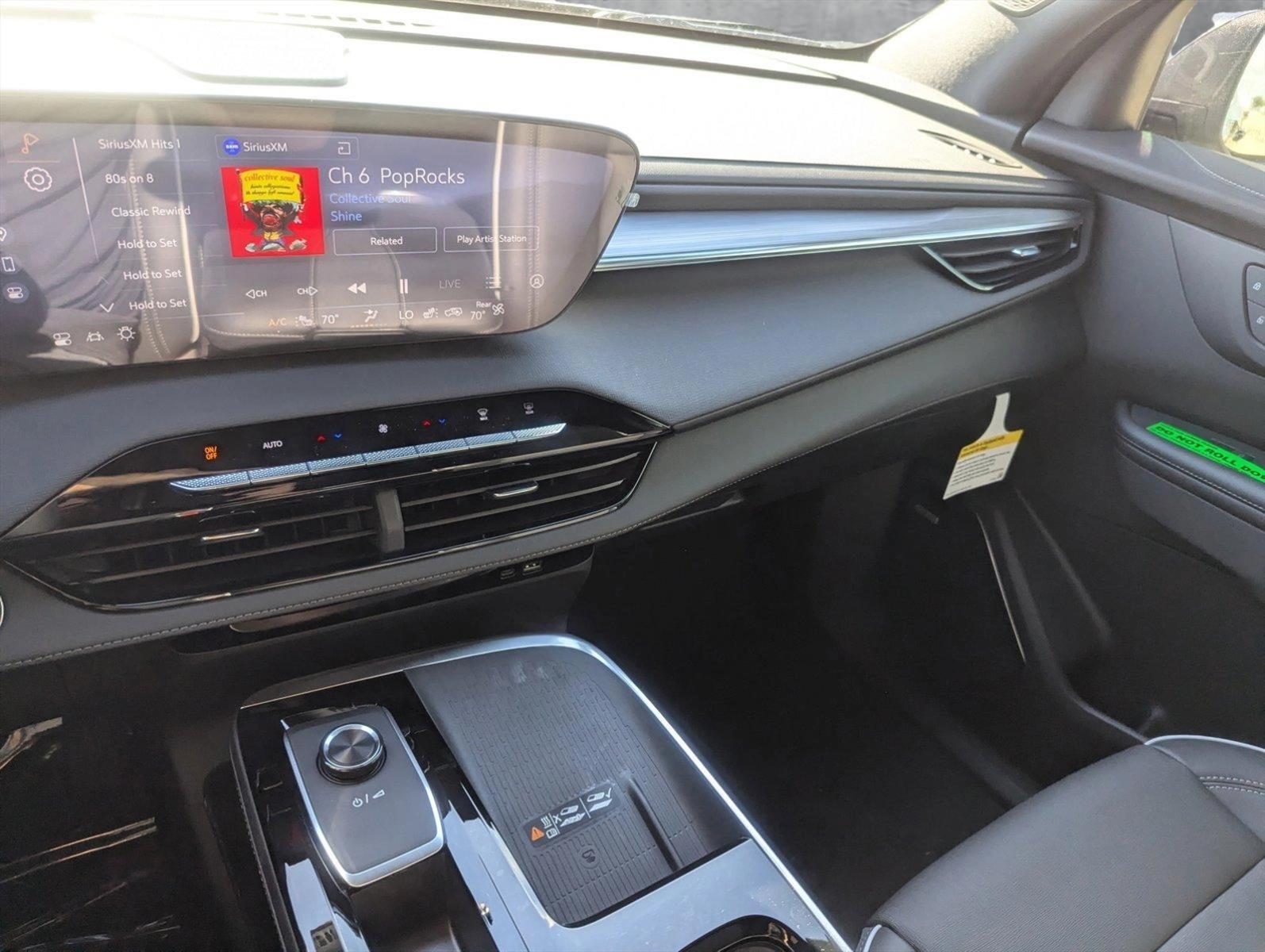 2025 Buick Enclave Vehicle Photo in CORPUS CHRISTI, TX 78412-4902