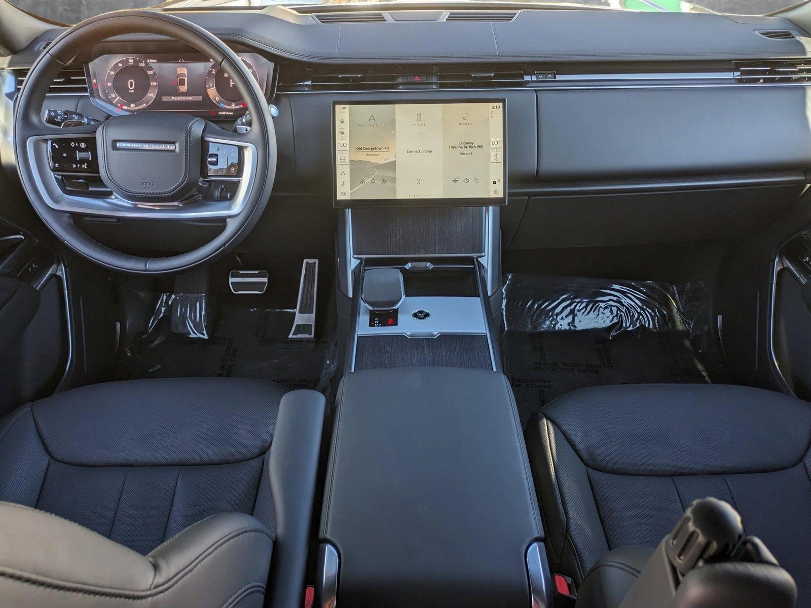 2024 Land Rover Range Rover Vehicle Photo in Bethesda, MD 20852