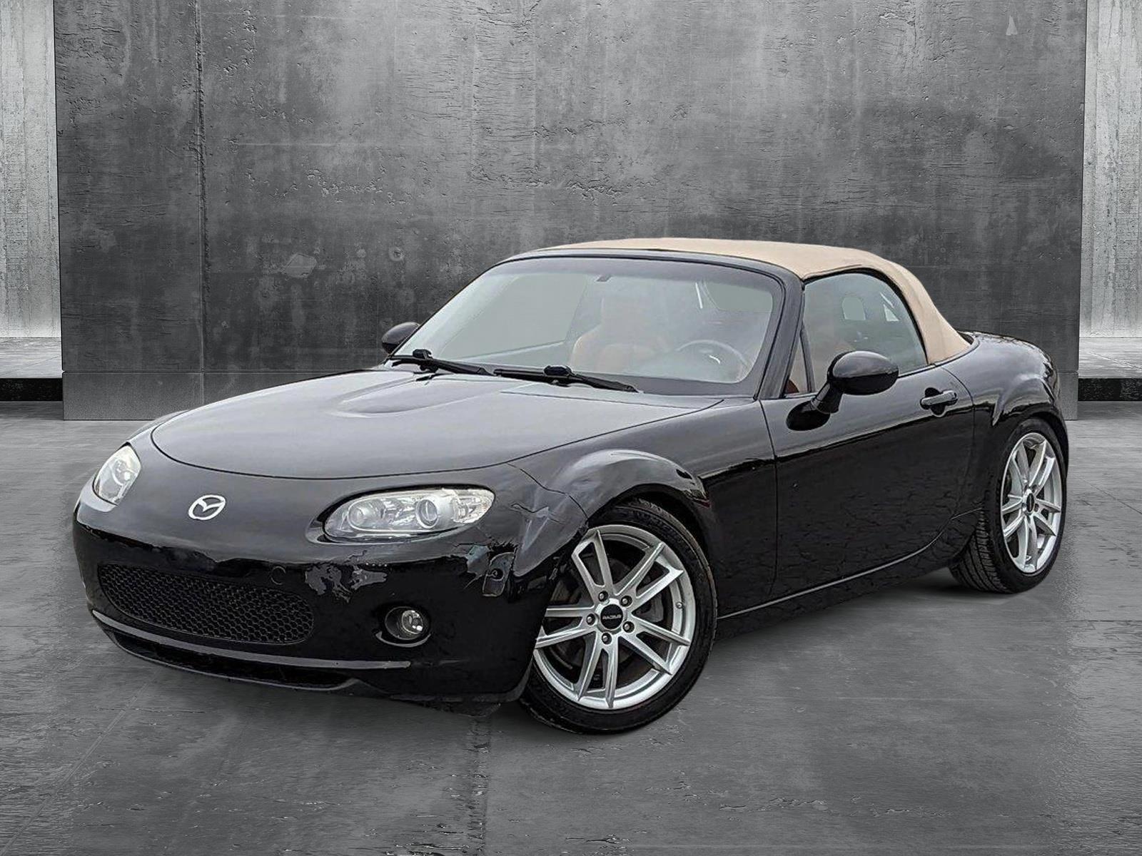 2008 Mazda MX-5 Miata Vehicle Photo in Spokane Valley, WA 99212