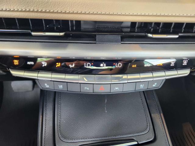 2025 Cadillac XT4 Vehicle Photo in HOUSTON, TX 77079