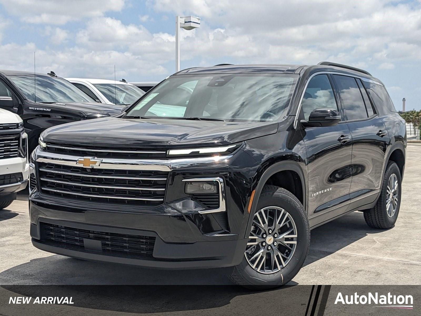 2025 Chevrolet Traverse Vehicle Photo in MIAMI, FL 33172-3015