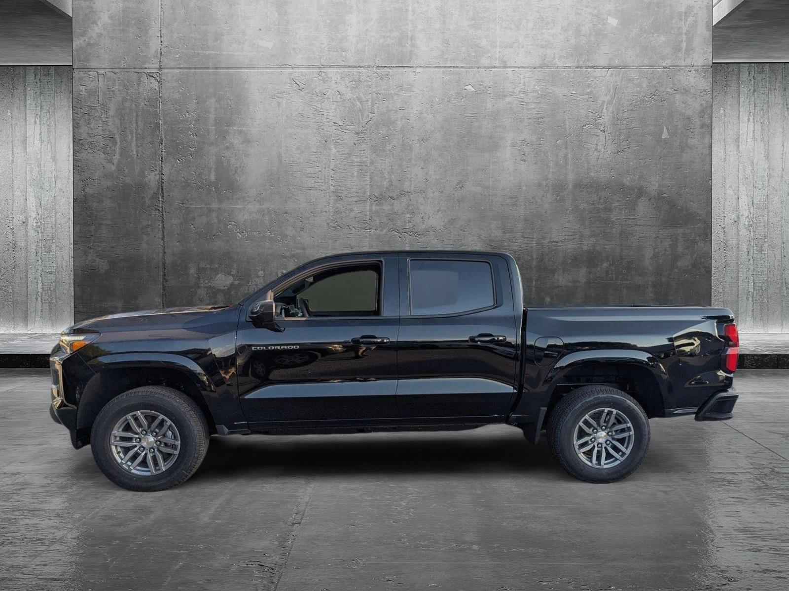 2025 Chevrolet Colorado Vehicle Photo in GREENACRES, FL 33463-3207