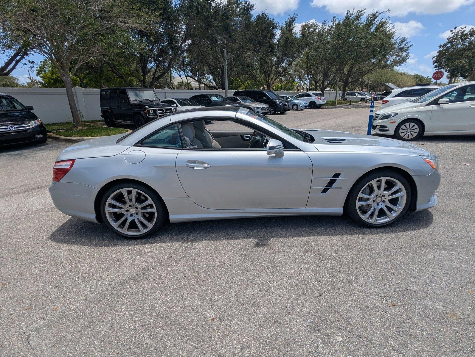 2013 Mercedes-Benz SL-Class Vehicle Photo in Delray Beach, FL 33444