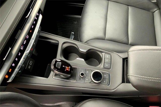 2024 Cadillac XT4 Vehicle Photo in KANSAS CITY, MO 64114-4545