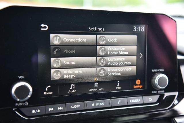2025 Nissan Pathfinder Vehicle Photo in Ballwin, MO 63011