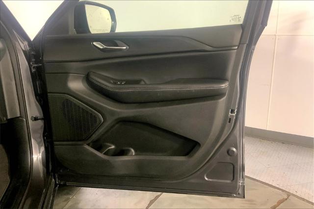 2024 Jeep Grand Cherokee L Vehicle Photo in Kansas City, MO 64114