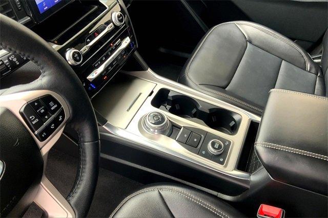 2023 Ford Explorer Vehicle Photo in TOPEKA, KS 66609-0000