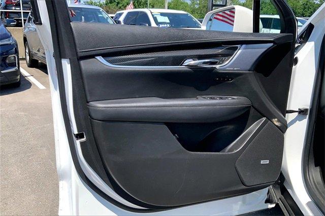 2020 Cadillac XT6 Vehicle Photo in KANSAS CITY, MO 64114-4502