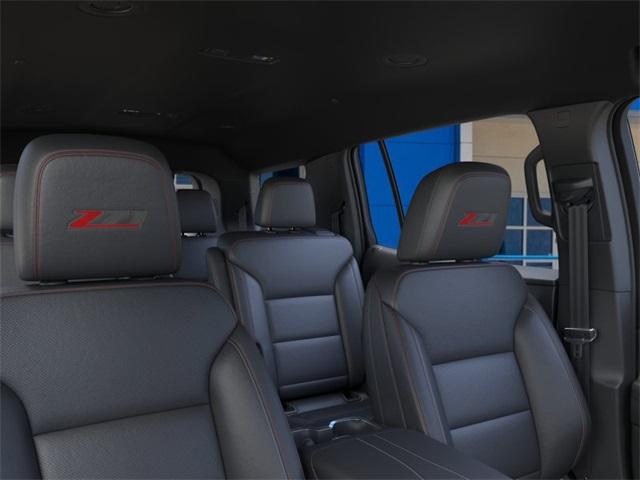 2025 Chevrolet Traverse Vehicle Photo in ENGLEWOOD, CO 80113-6708