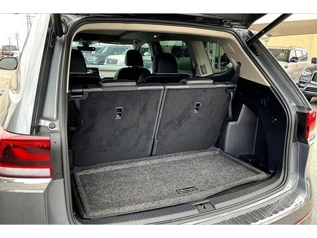 2024 Volkswagen Atlas Vehicle Photo in San Antonio, TX 78230