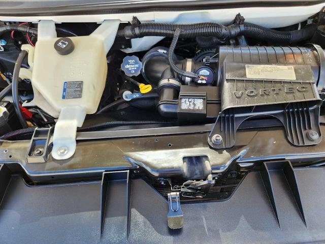 2015 Chevrolet Express Passenger Vehicle Photo in DENTON, TX 76210-9321